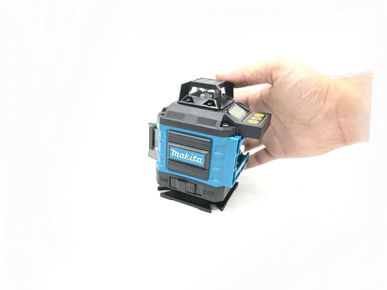 تراز لیزری ۱۶ خط سبز ماکیتا مدل 360-16 با دقت میلیمتری